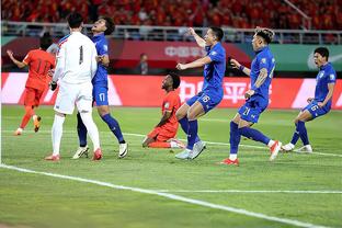 男双雄起！梁伟铿/王昶2-1拼下印尼组合，男羽2-0领先夺赛点！